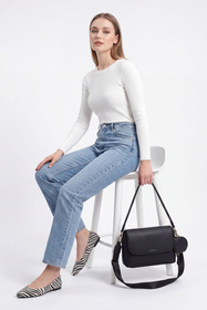 Vivisence OUTLET T0024 Cумочка на плече, чорний